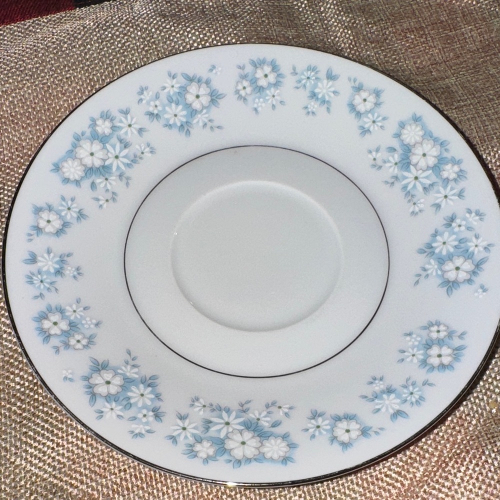 MONTGOMERY WARD STYLE HOUSE FINE CHINA DAMASK 6" Saucer Plate Vintage